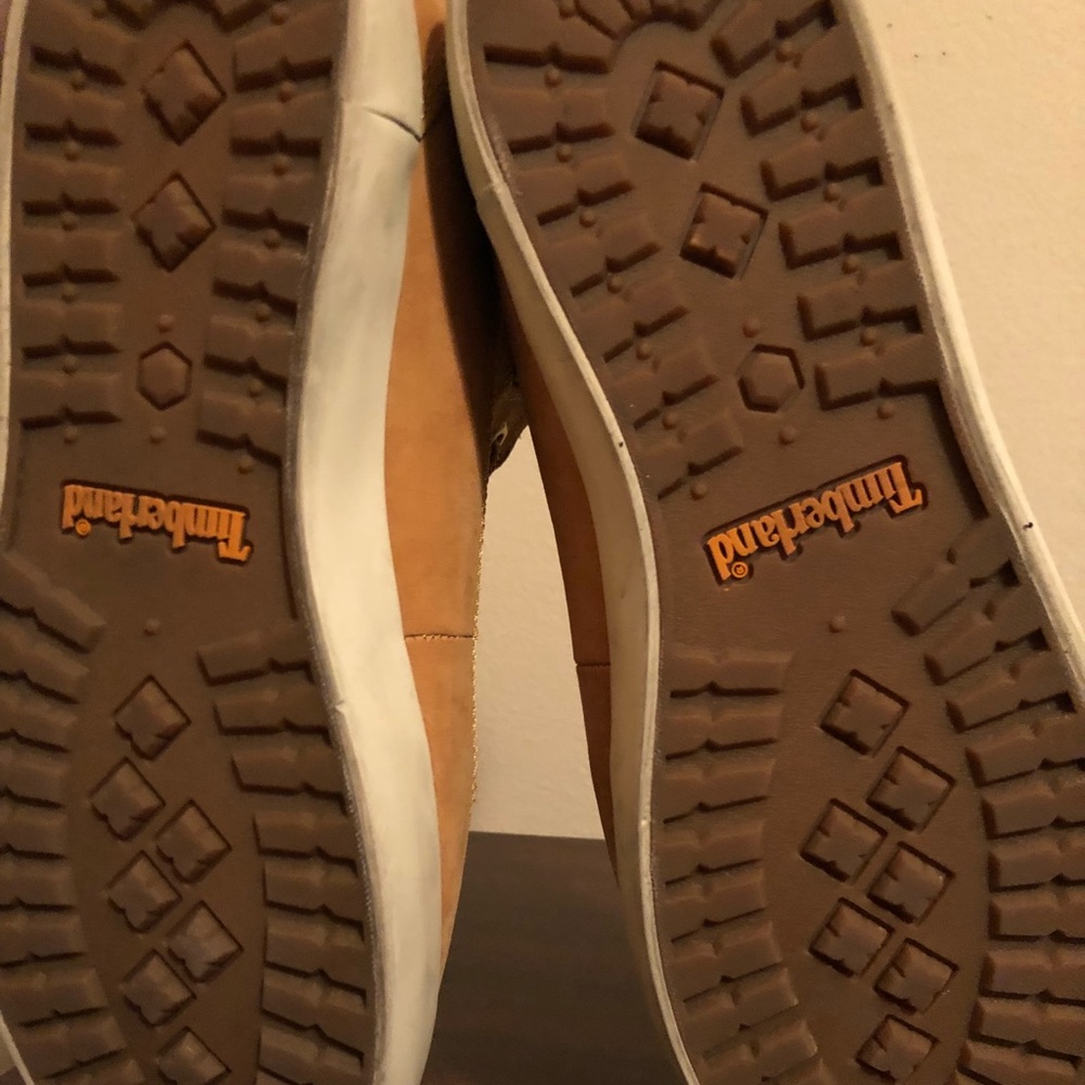Women’s Timberlands - Picture 6 of 6